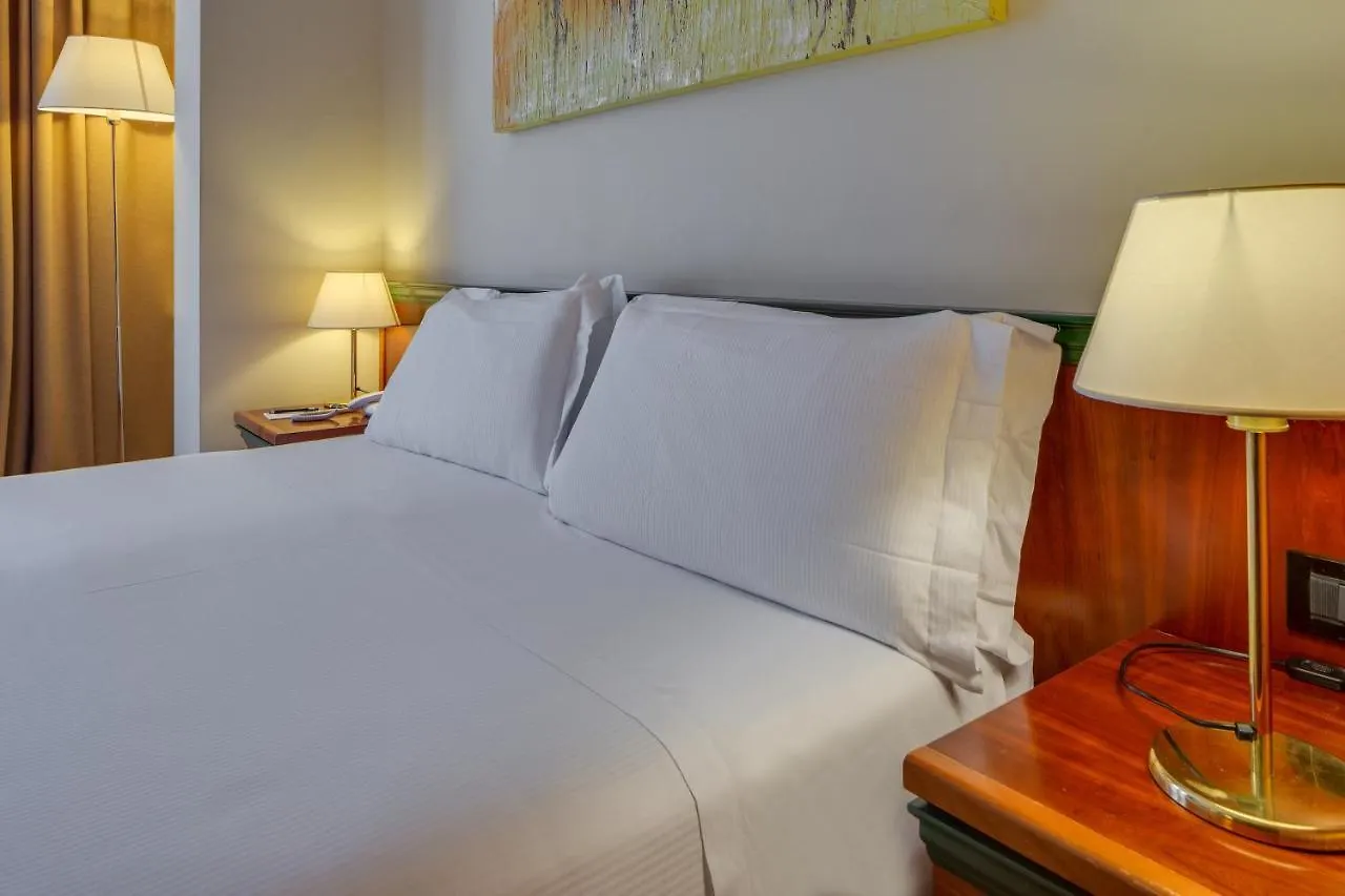 Hotel Raffaello Милан