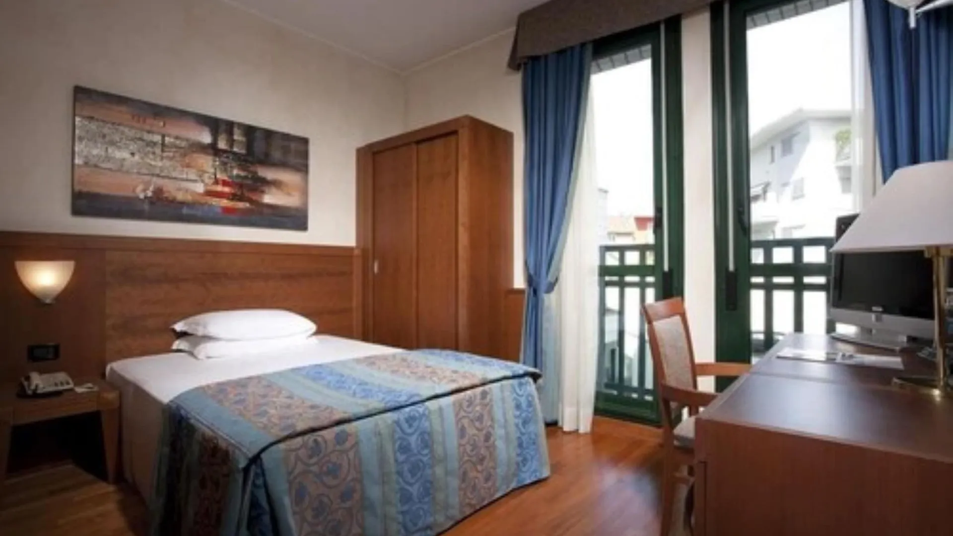 Hotel Raffaello Milan