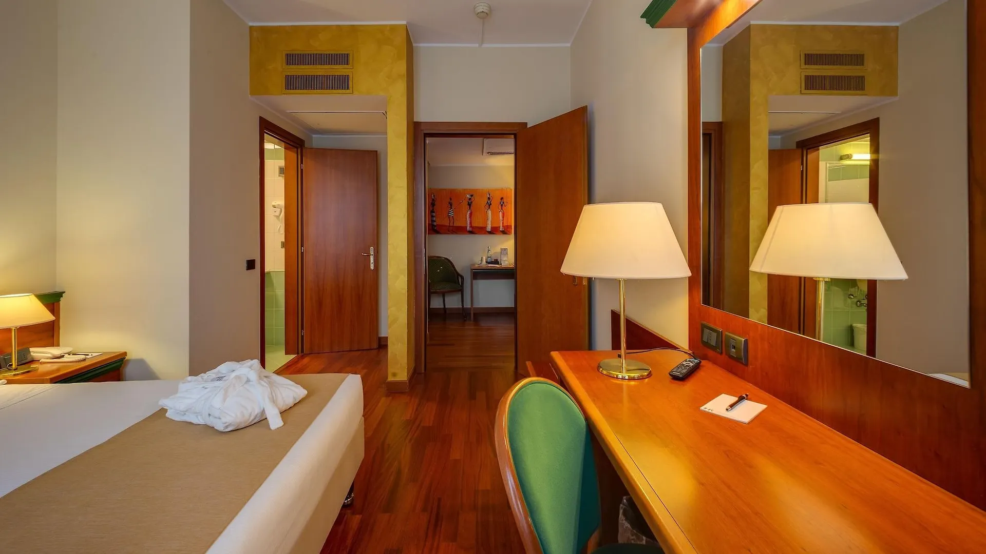****  Hotel Raffaello Milan Italy